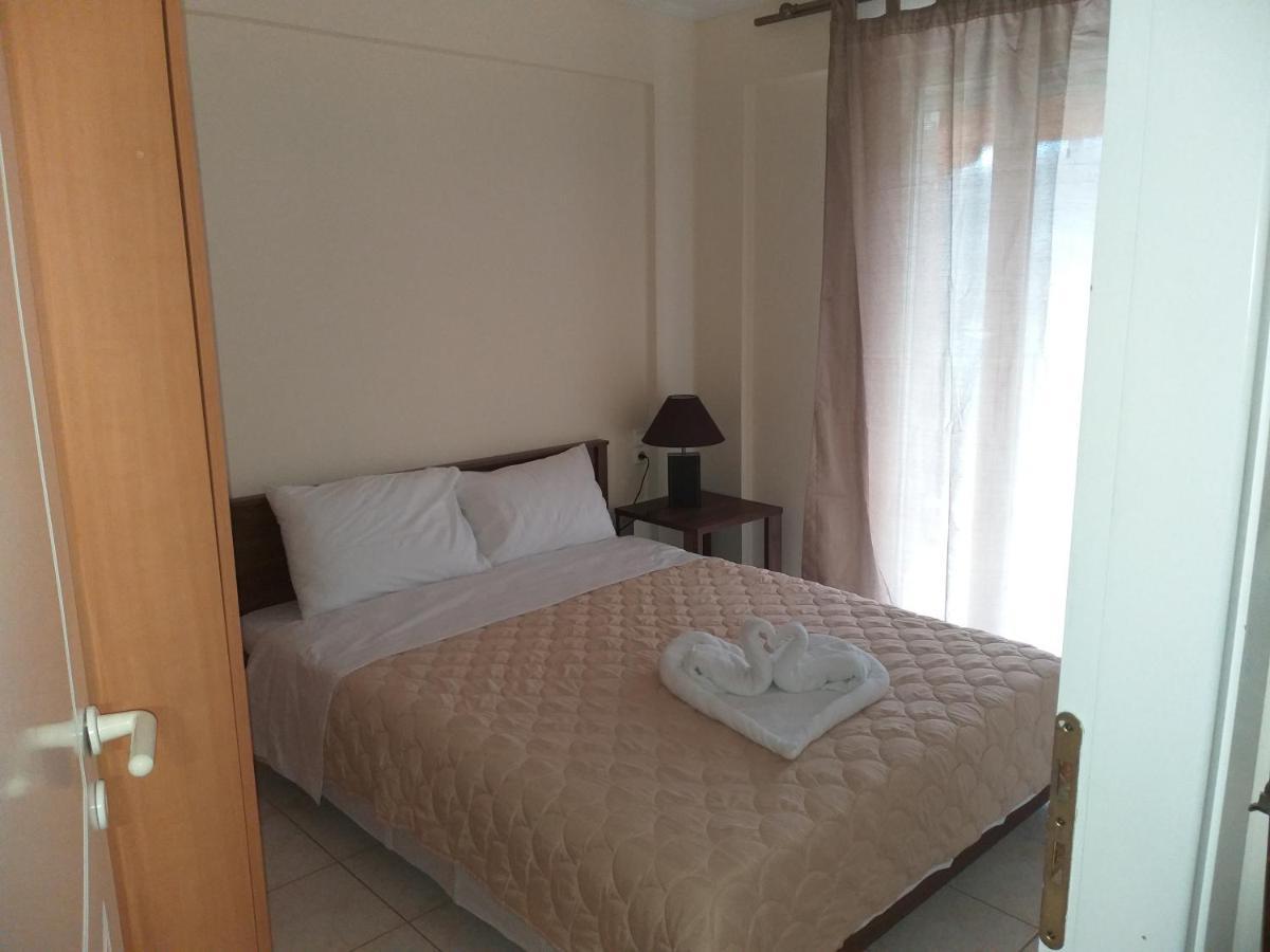 Ostria Seaside Apartments Patras Dış mekan fotoğraf